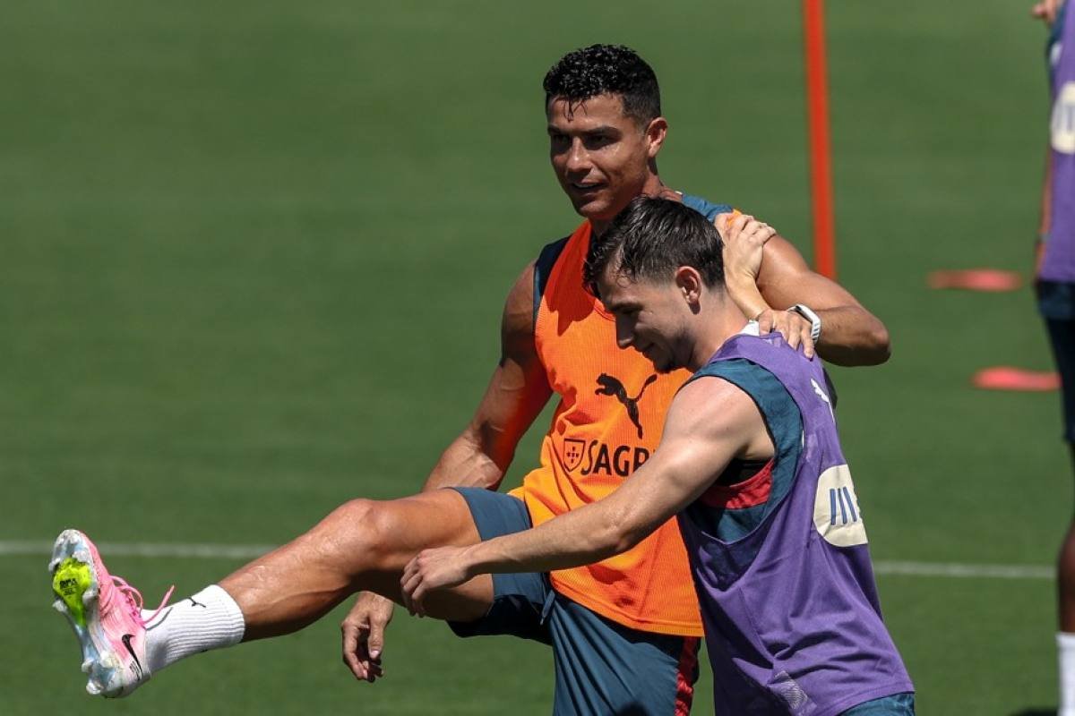 Cristiano Ronaldo trahi ? Francisco Conceição provoque la colère des fans portugais