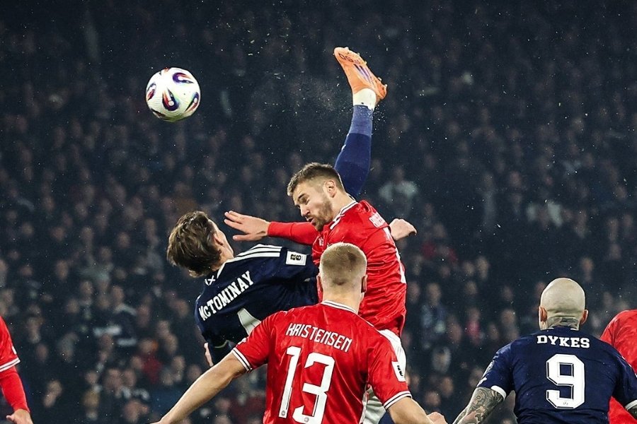 McTominay imite Cristiano Ronaldo et marque un but « hors du commun » (vidéo)