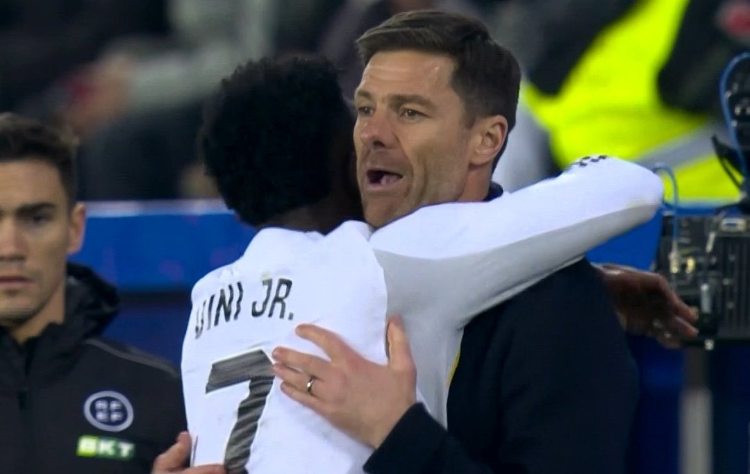 Real Madrid : ce que Vinicius a dit à Xabi Alonso avant de sortir