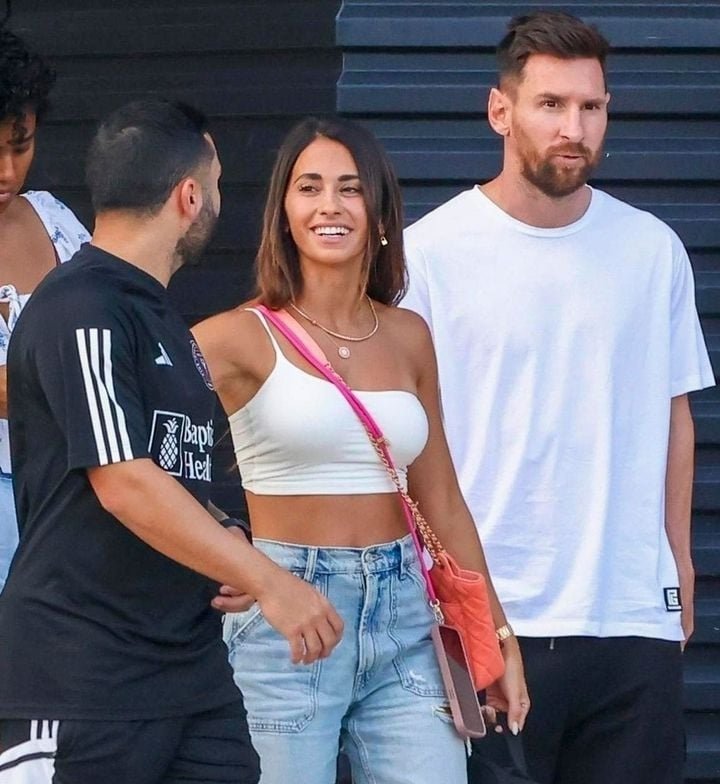 Lionel Messi : sa femme Antonella Roccuzzo séduit par un style vestimentaire inédit