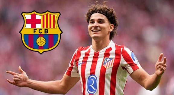 Transfert imminent ! Julián Álvarez pose déjà ses valises à Barcelone