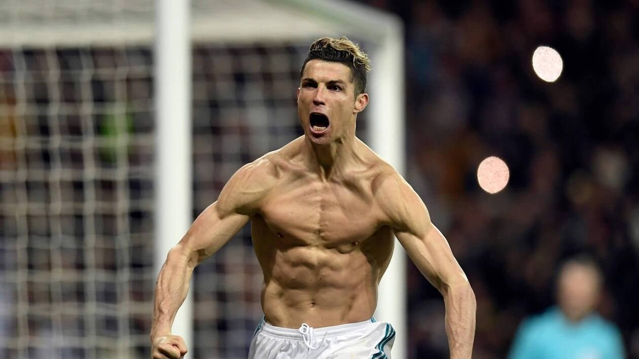 Officiel : Cristiano Ronaldo fait son entrée dans le MMA !